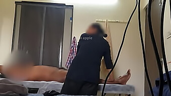 Urutan Spa Sensual Berubah Menjadi Sesi Panas Dengan Kamera Tersembunyi.